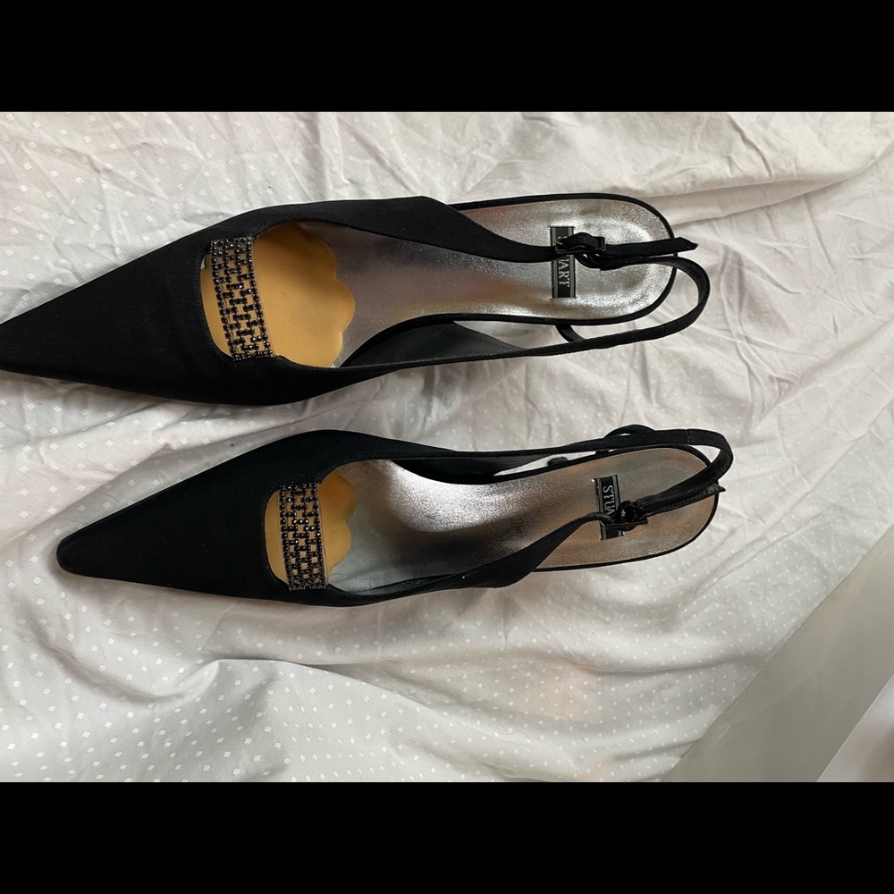 Beautiful designer dressy sling back heels.